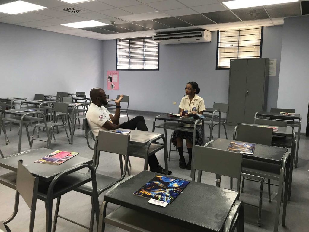 Marklan-in-classroom