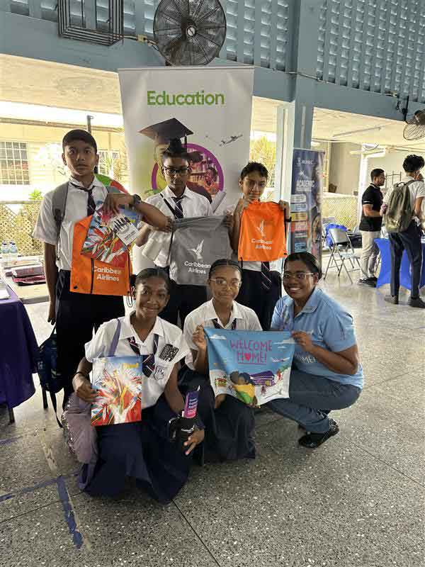 Lynelle-and-students