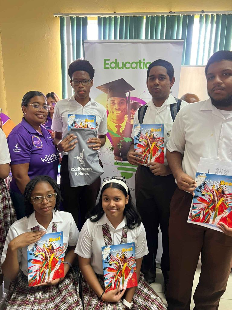 Lynell-with-students