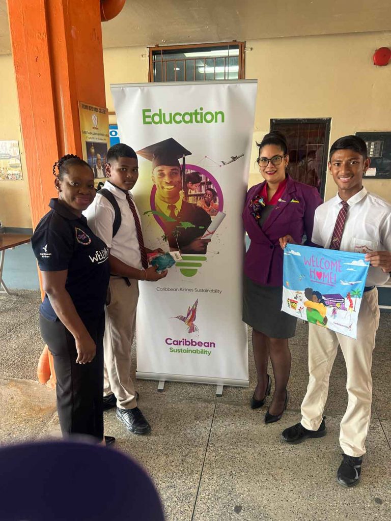 Ornella-and-Deborah-with-students2