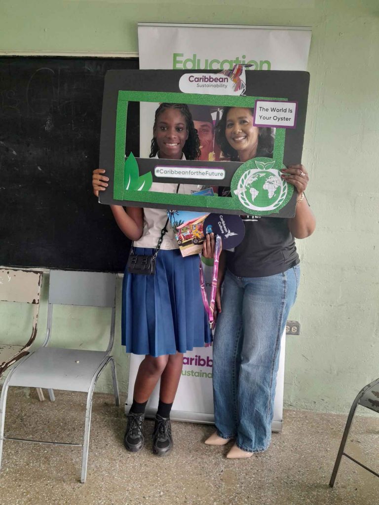 Vanissa-and-Student-with-profile-pic